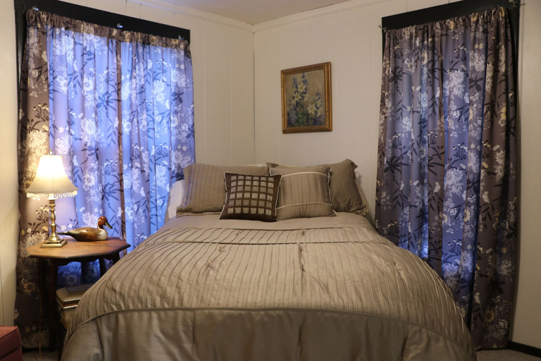 Bedroom 2, Butte Valley Bed and Breakfast, Siskiyou