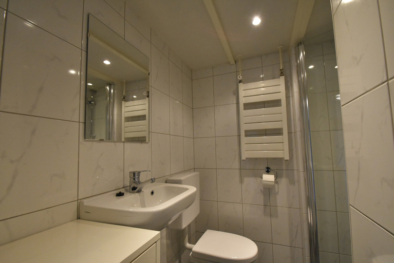 Bathroom, Holiday Home Warmenhuizen Near Dunes, Harenkarspel
