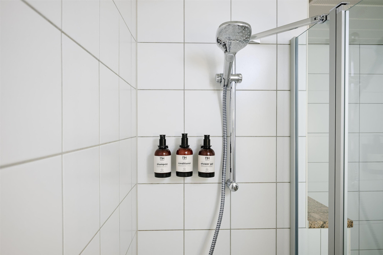 Bathroom 4, NH Leipzig Messe, Leipzig