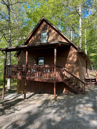Room 3, Patoka 4 Seasons, Crawford