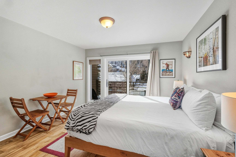 Room 3, Viking Lodge Condos - Telluride Ski Resort, San Miguel