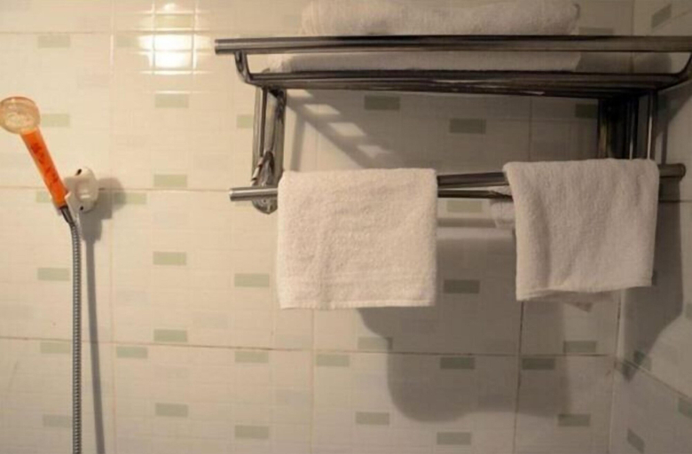 Bathroom 4, Guilin Jincheng Hotel (Dongxixiang Central Plaza), Guilin