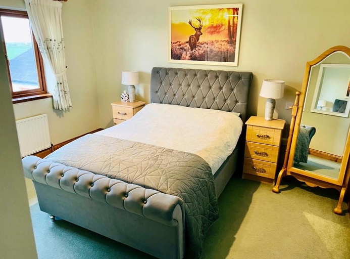 Bedroom 4, Country Hideaway