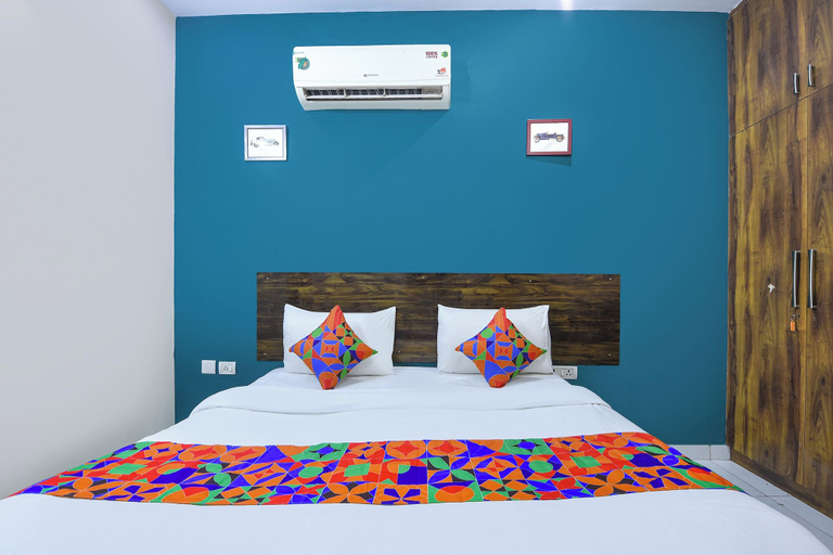 Room 4, FabHotel Arpit Residency, Gurgaon