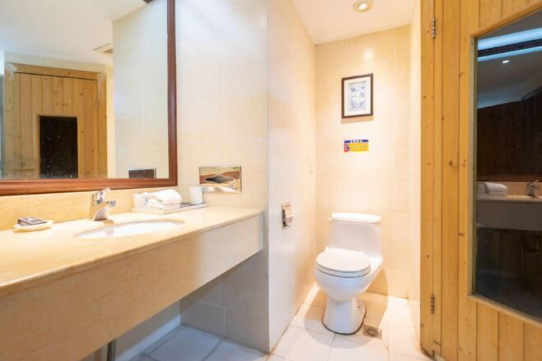 Bathroom 3, Lihua Hotel Haikou, Haikou