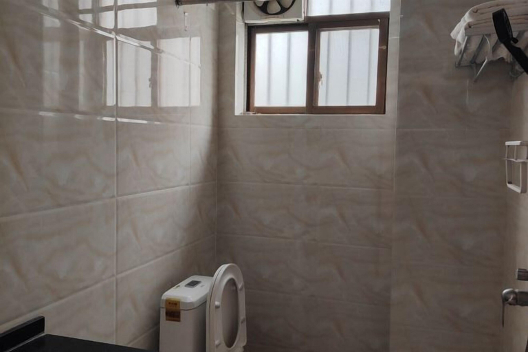 Bathroom 3, Chongzuo Aloft Convenience Hotel, Chongzuo