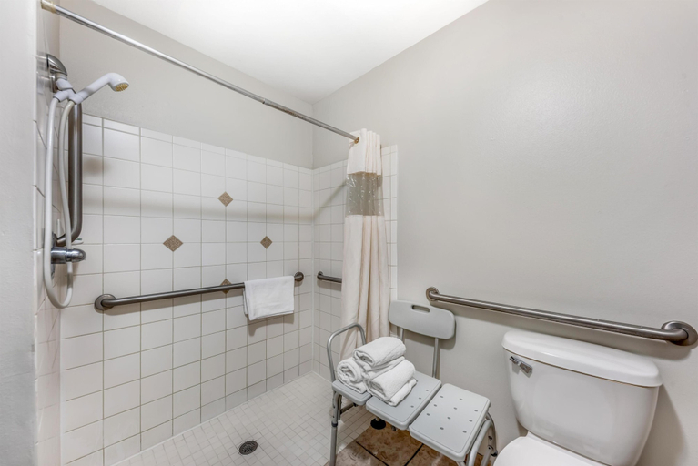 Bathroom 4, Best Western Dos Rios, Kimble