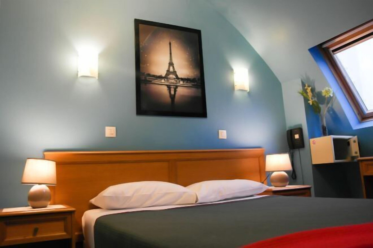 Bedroom 4, Hotel Audran, Paris