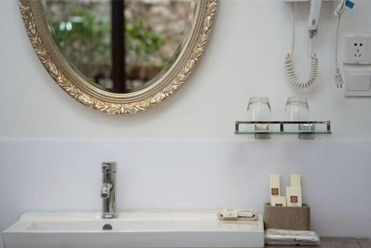 Bathroom 4, メリー イン 麗江, Lijiang