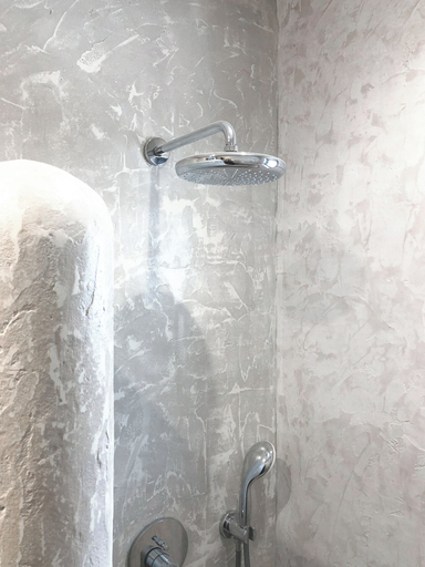 Bathroom 4, Anavalos, Peloponnese