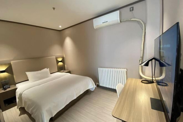 Bedroom 3, HanTing Hotel (Qingdao West Coast Bus Station), Qingdao