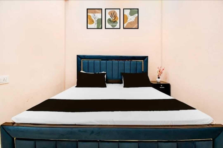 Room 3, ALORAA INN - Near Railway Station, Varanasi