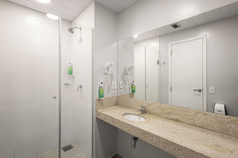 Bathroom 4, Carandá Hplus Express, Campo Grande
