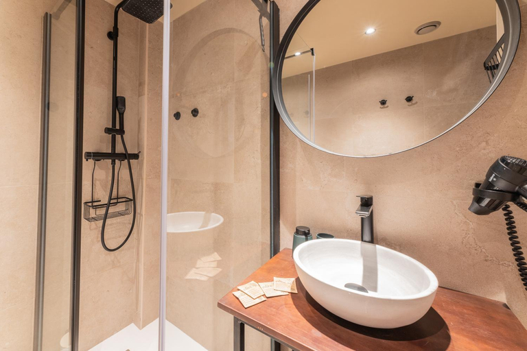 Bathroom 2, Apartamentos 87 Llaves, Valencia
