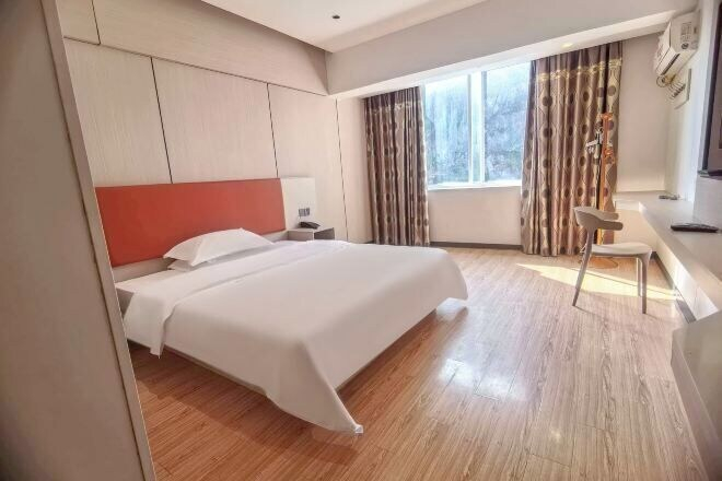 Bedroom 3, Pai Hotel Hezhou Lingfeng Plaza, Hezhou
