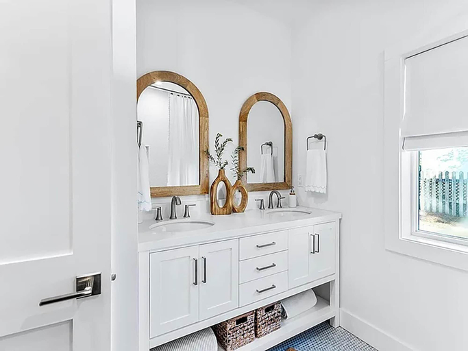 Bathroom 3, Coastal Calm, Walton