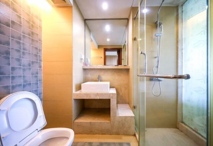 Bathroom 3, Lantian Weekend Vacation Homestay (Yangjiang Hailing Island Poly Silver Beach), Yangjiang