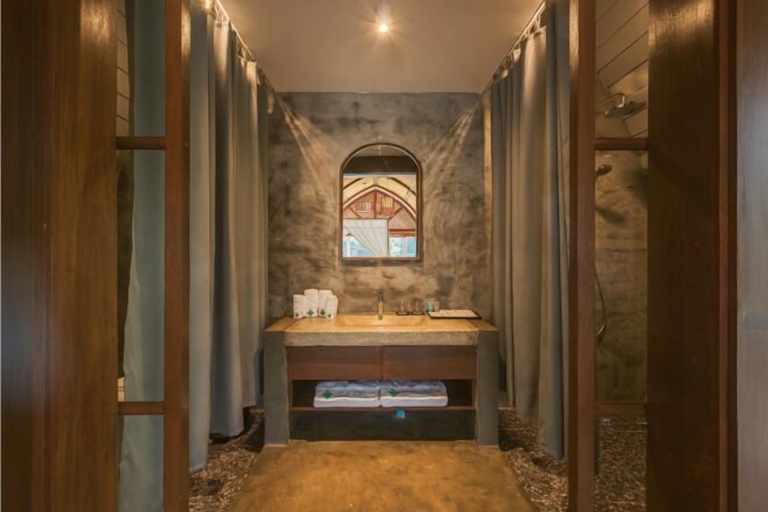 Others 5, Phum Domnak Domrey Resort, Phnum Sruoch