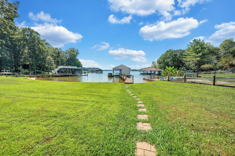 Property grounds 2, Lakeside Lodge - Lakefront Home With Private Dock & hot tub, Bedford