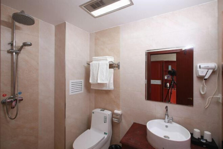 Bathroom 3, Huihai Hotel, Fushun