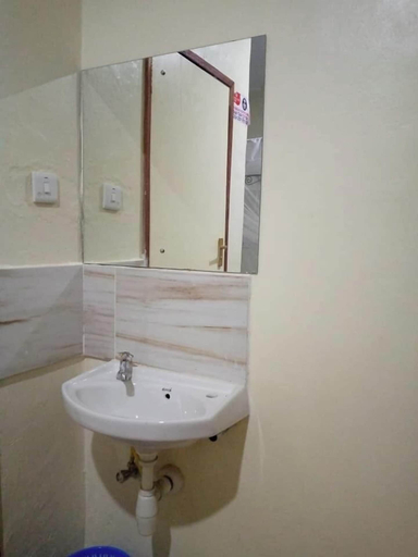 Bathroom 3, Tulivu Inn-Kaloleni, Kaloleni