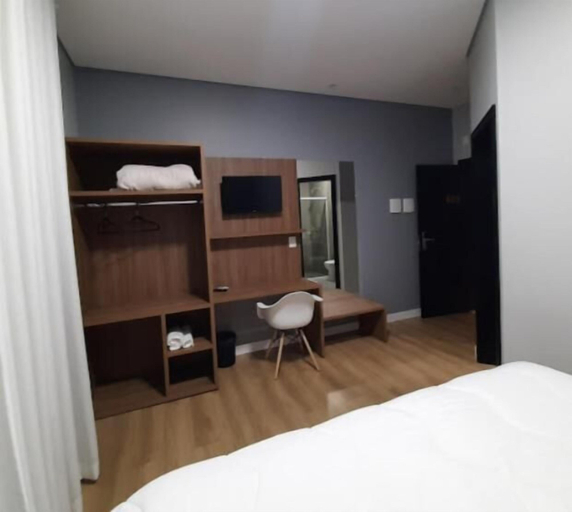 Room 5, Hotel Alvorada, Trindade do Sul