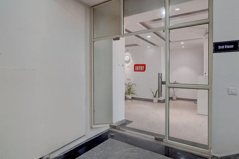 Lobby 4, Fabhotel Cozy Stay, Gautam Buddha Nagar
