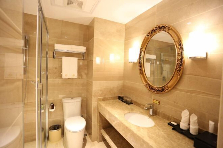 Bathroom, Fuan International Hotel, Shiyan