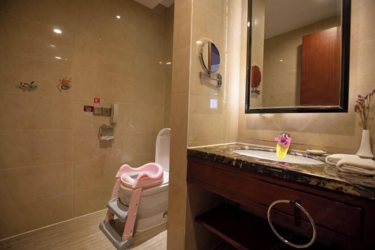 Bathroom 3, Huatian Hotel, Zhangjiajie