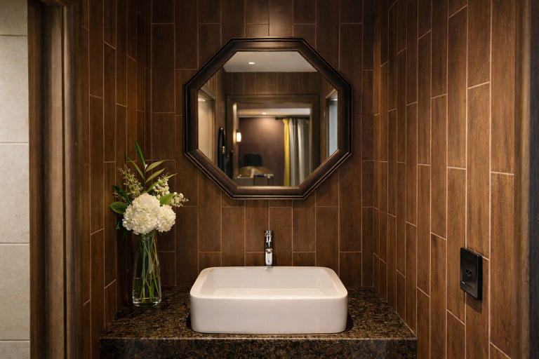 Bathroom 5, Zenith Hotel, Gyeyang