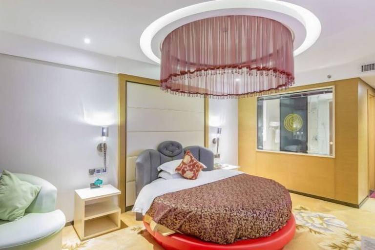 Bedroom 3, Golden Phoenix Hotel Luohe, Chuzhou