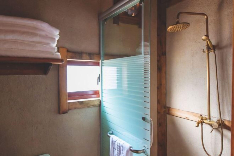 Bathroom 3, Guyue Caotang, Huzhou