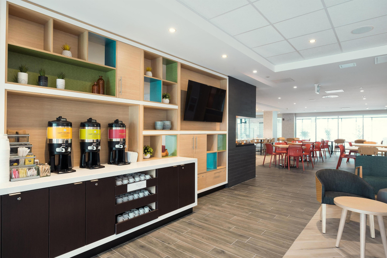 Food & Drinks 5, Home2 Suites By Hilton Quebec City, Communauté-Urbaine-de-Québec