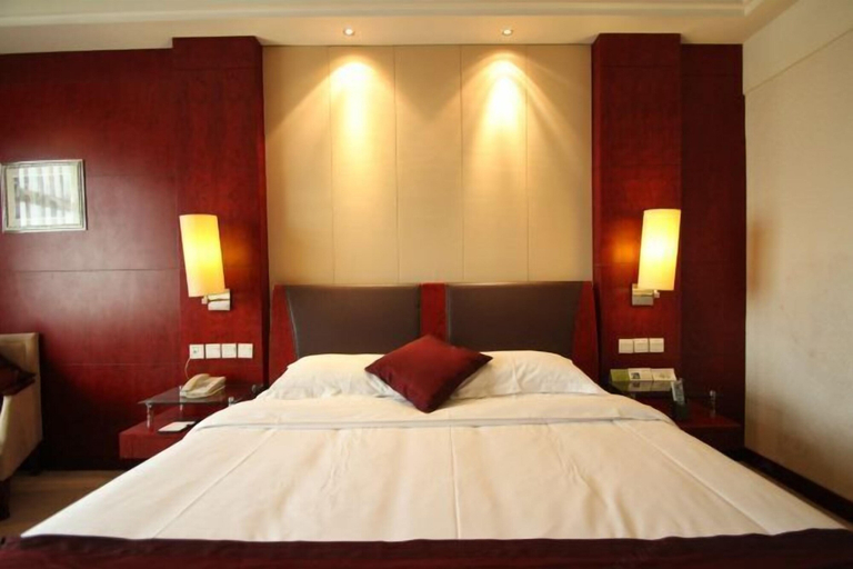 Bedroom 5, Xin Ci Hotel, Yancheng