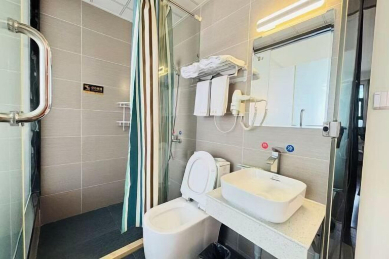 Bathroom 4, Cheng Yuan Express Hotel, Zhenjiang