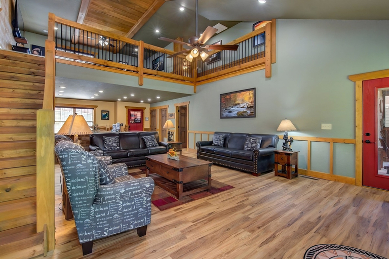Living area 5, Running Bear, Sevier