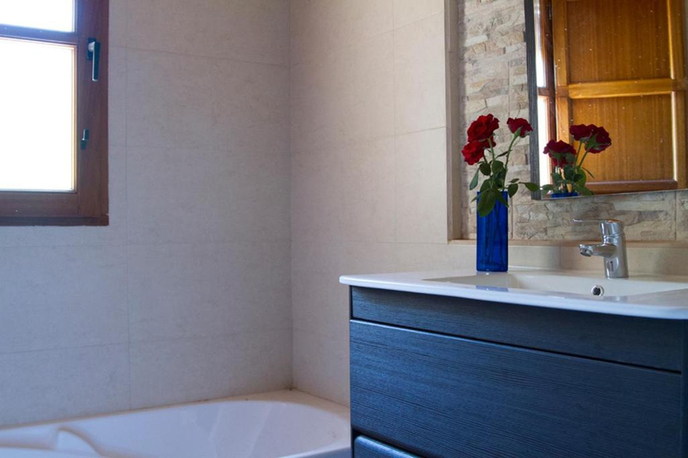 Bathroom 4, Molino del Machero, Granada