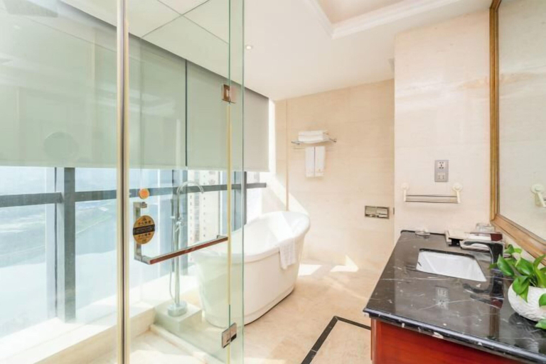 Bathroom 4, Xuanhan Jincheng Hotel, Dazhou