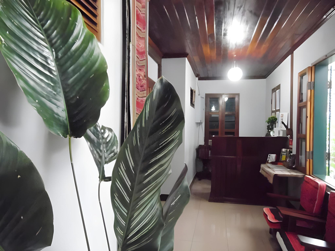 Public Area, Oui's Guesthouse, Luang Prabang