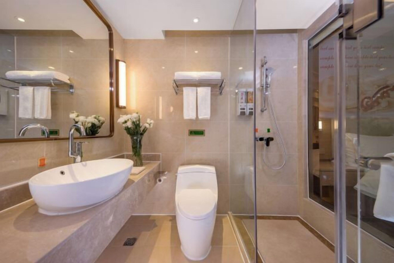 Bathroom 4, Vienna International Hotel (Liupanshui Shuicheng), Liupanshui