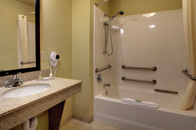 Bathroom 4, Cobblestone Inn & Suites - Harvey, Wells