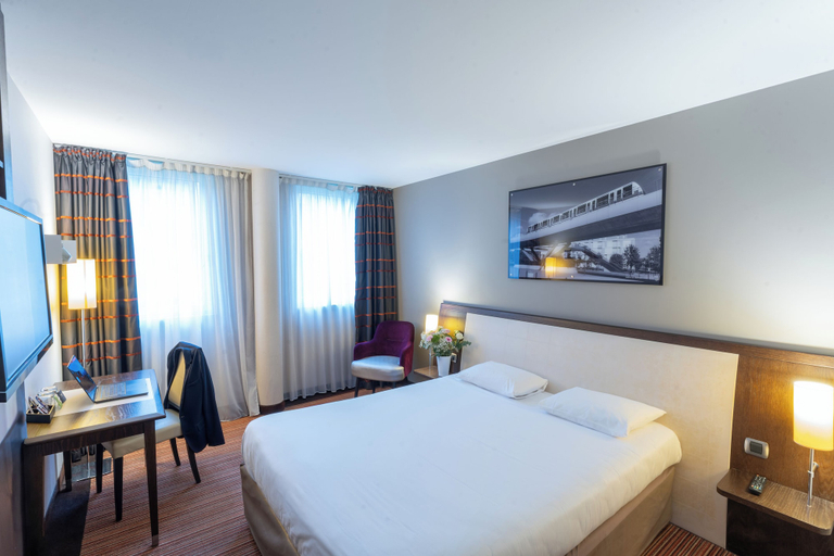 Bedroom 5, Mercure Rennes Cesson Hotel, Ille-et-Vilaine