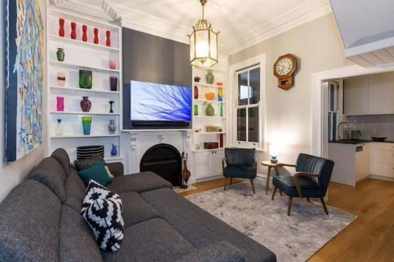 Room 2, Millers Point Home Harbourside, Sydney