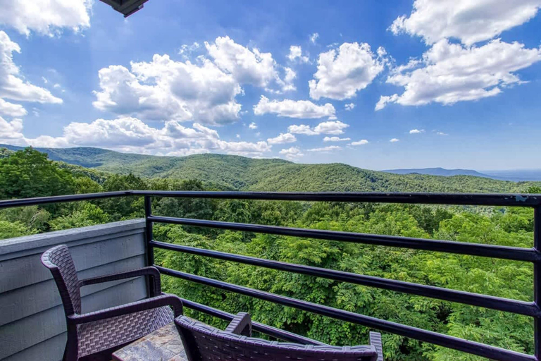 Room 3, Stone Crest Summit by Beyond Expectations With Pool, Sevier
