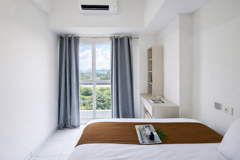 Bedroom 2, Comfortable and Homey 1BR Apartment Casa de Parco By Travelio, Tangerang