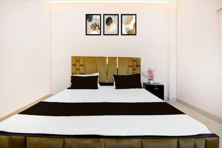 Room 2, ALORAA INN - Near Railway Station, Varanasi