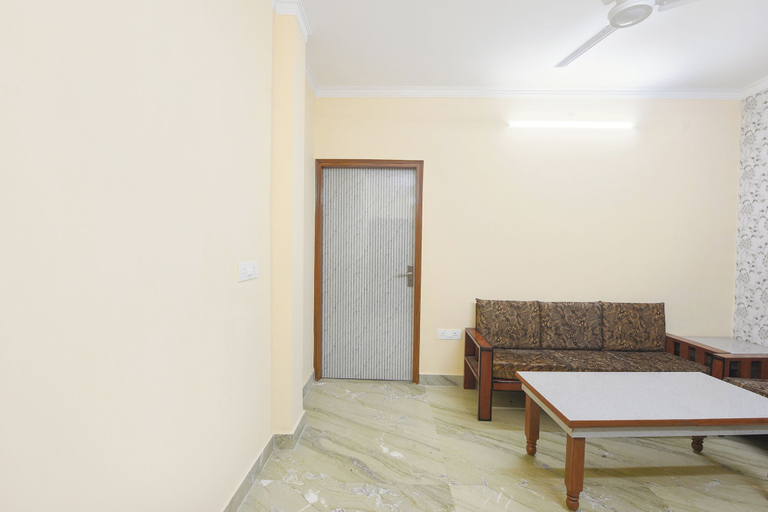 Lobby 2, Fabhotel Zen Stay, Delhi