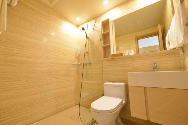 Bathroom 3, Starway Hotel (Lanzhou Railway Station), Lanzhou