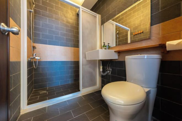 Bathroom 4, Kenting Lan Bay Hotel, Pingtung