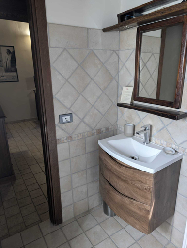 Bathroom 4, Residenza La Torre, L'Aquila